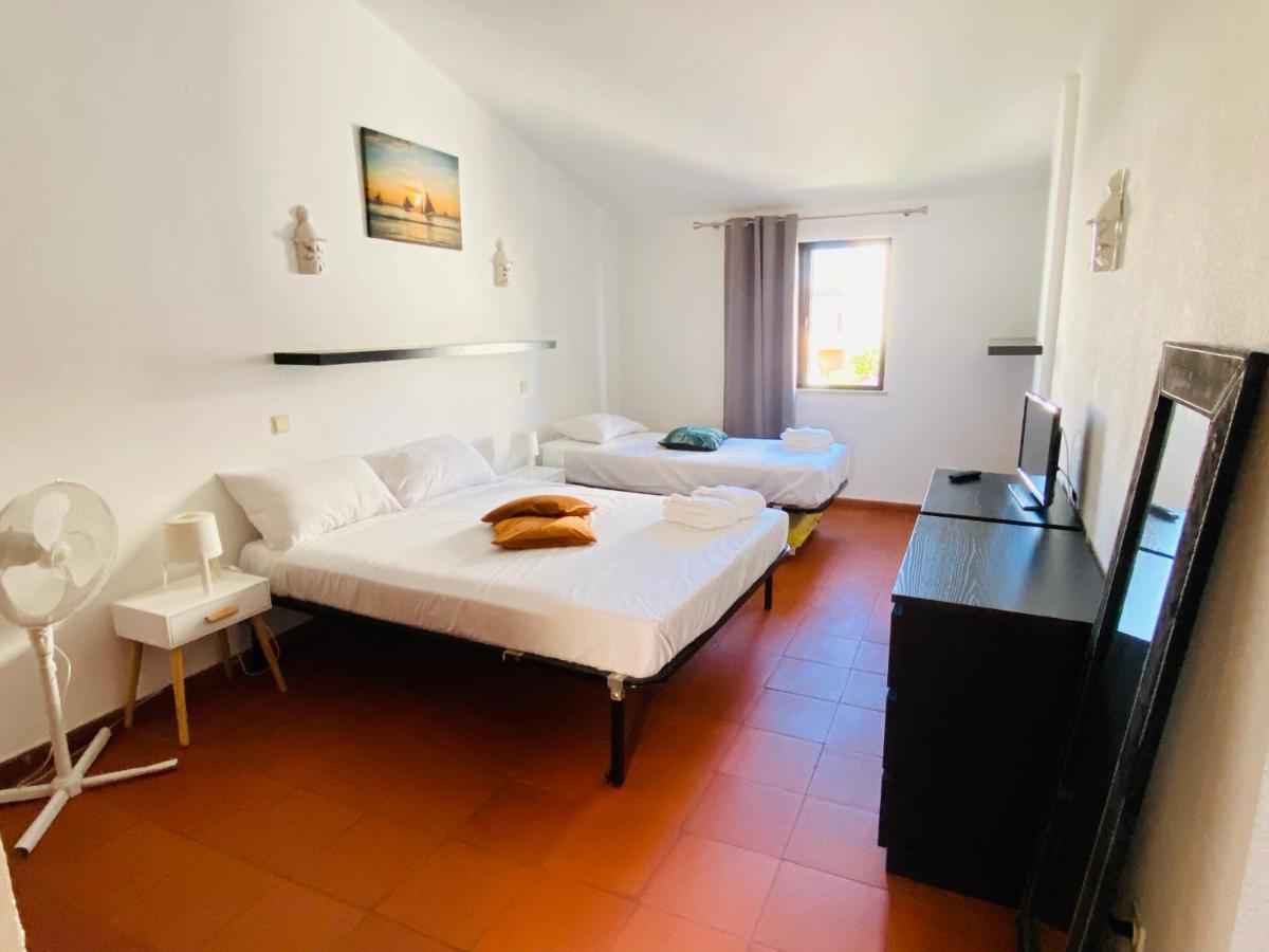 Summer House, Only 2 Minutes To The Beach In Vilamoura! Villa Exterior photo